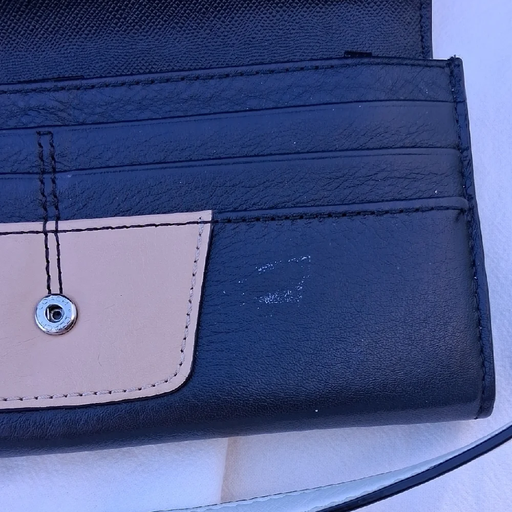 Coach Black Leather Tote with Cream and Tan Trim - Picture 8 of 11